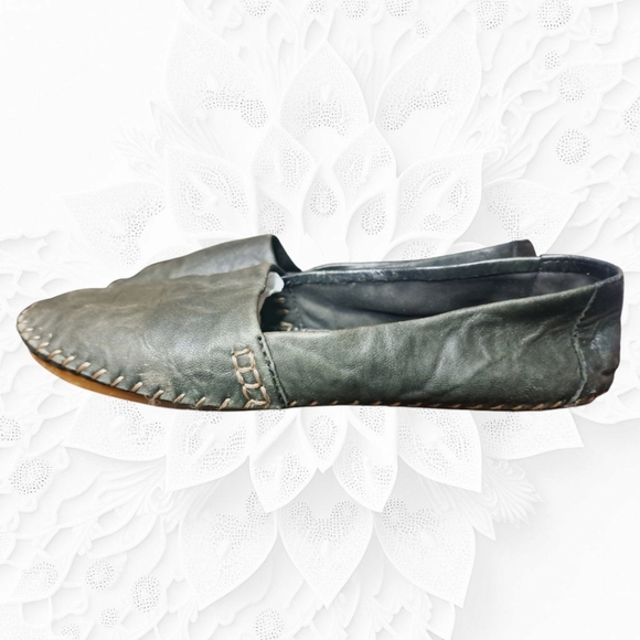Adam Tucker By Me Too Butter-Soft Leather Flats In Charcoal  - Picture 3 of 11